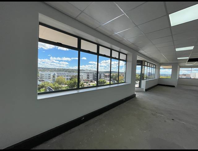 307M² OFFICE TO LET IN RIVONIA